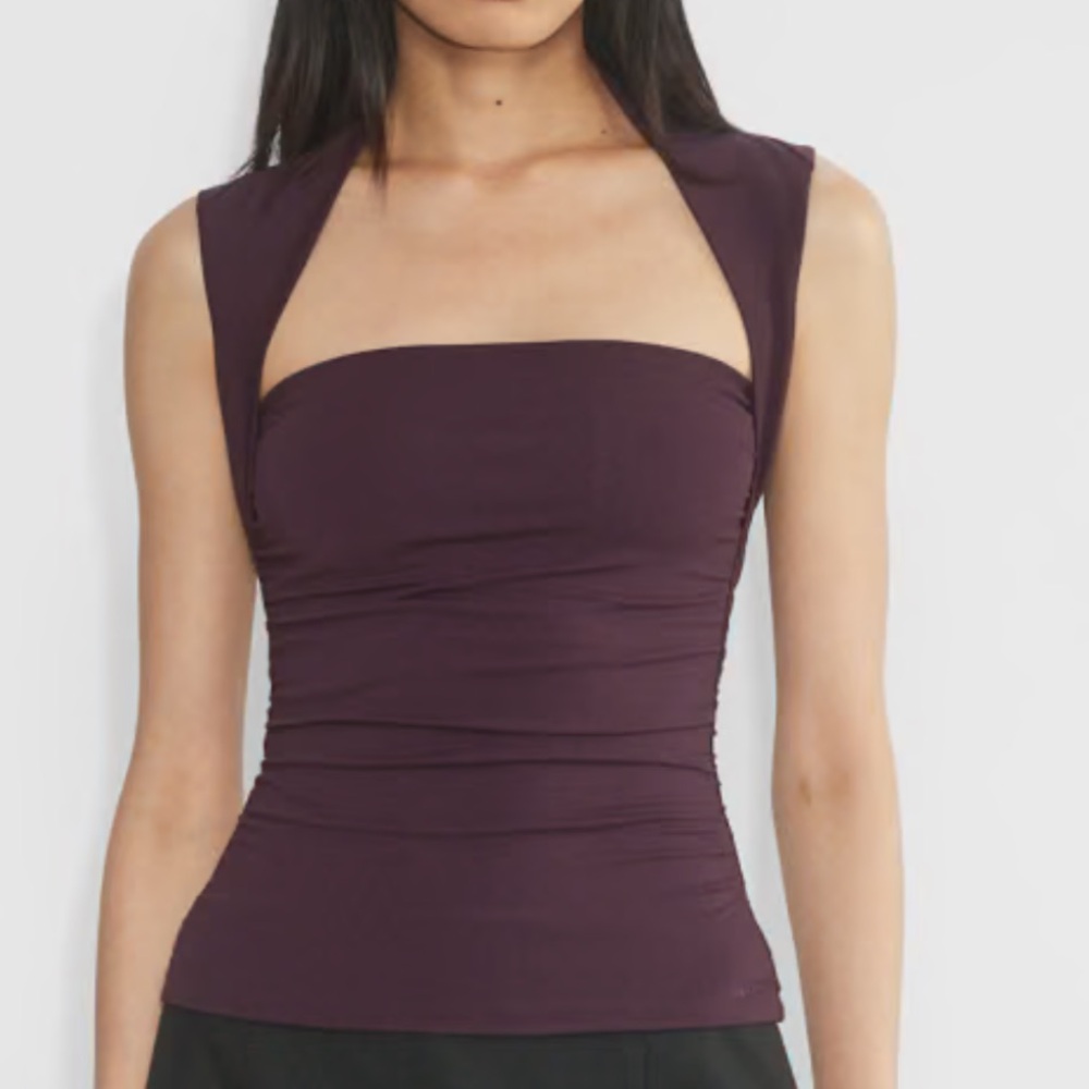Aritzia Contour Flourish Top